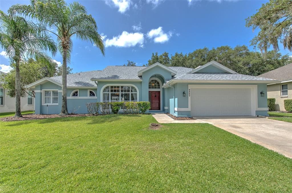 2327 EAGLE BLUFF DRIVE VALRICO, FL 33596