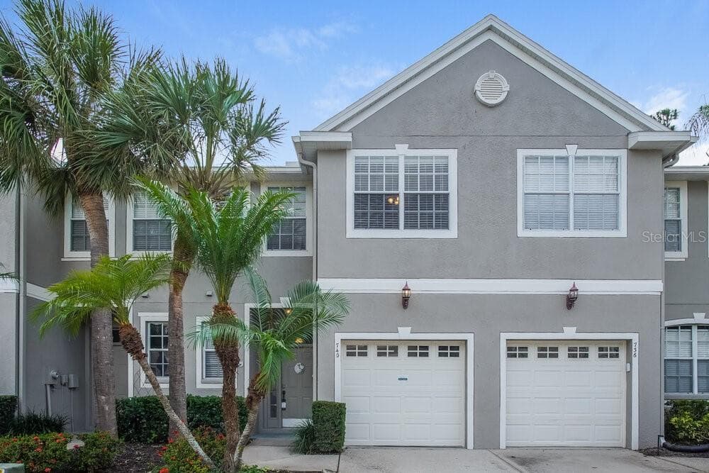 740 VALLANCE WAY NE ST PETERSBURG, FL 33716