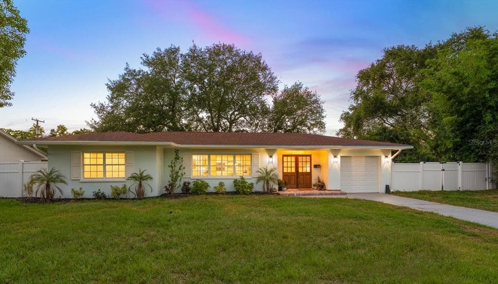 1736 GOLF VIEW DRIVE BELLEAIR, FL 33756