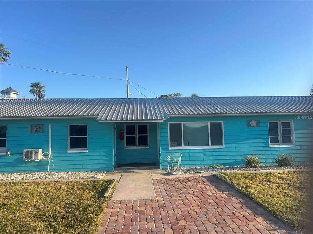 13406 BOCA CIEGA AVENUE UNIT 4 MADEIRA BEACH, FL 33708