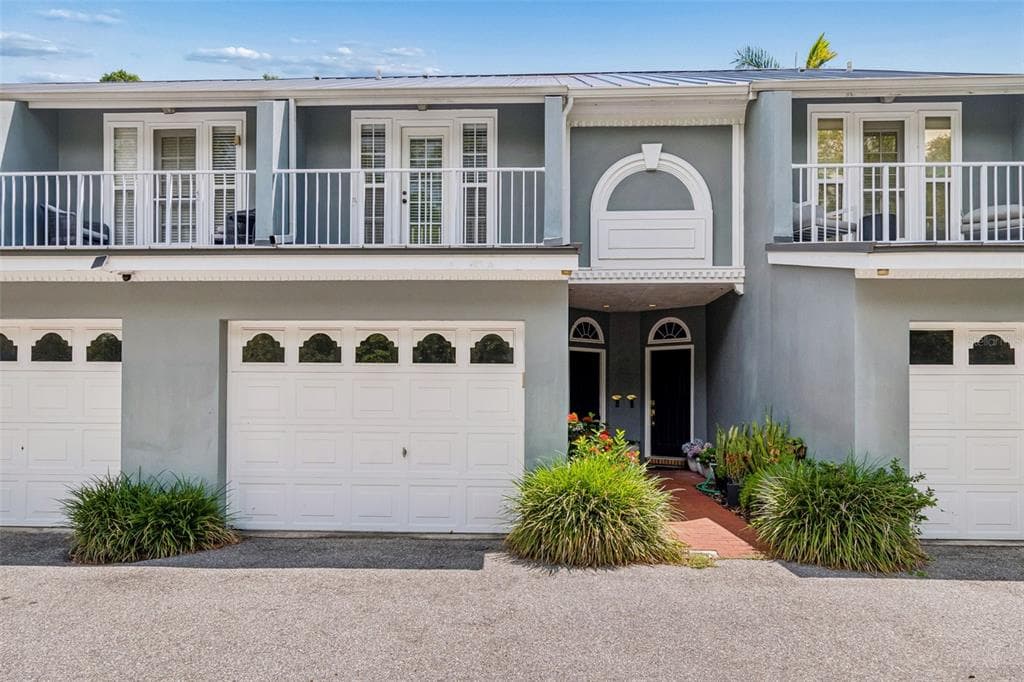 1508 S BAY VILLA PLACE UNIT B TAMPA, FL 33629