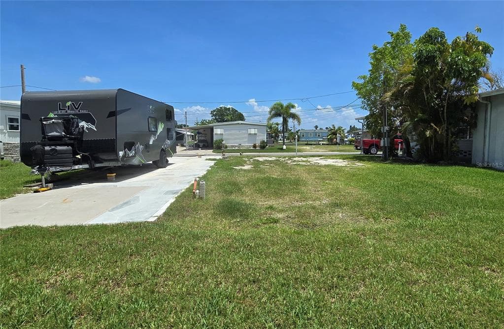 9 YAWL LANE UNIT 9 PALM HARBOR, FL 34683
