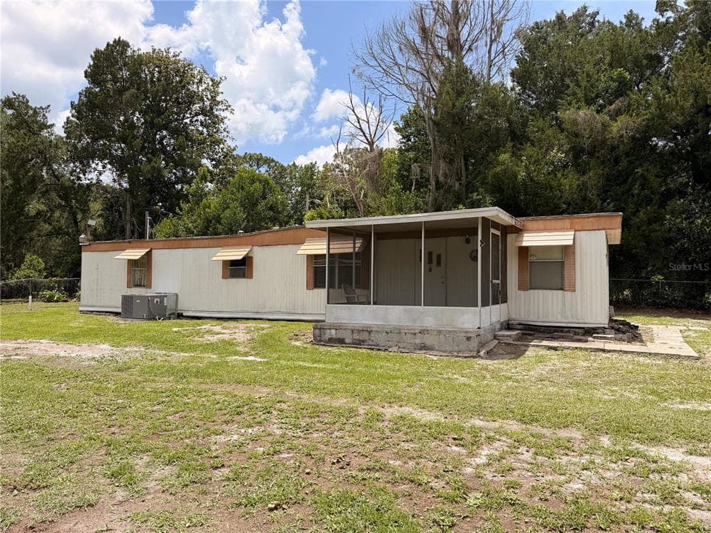 8582 W ADMIRAL BYRD LANE CRYSTAL RIVER, FL 34429