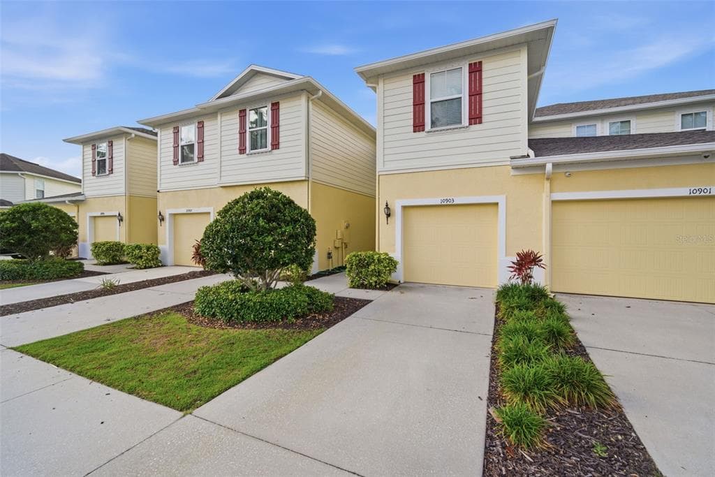 10903 VERAWOOD DRIVE RIVERVIEW, FL 33579