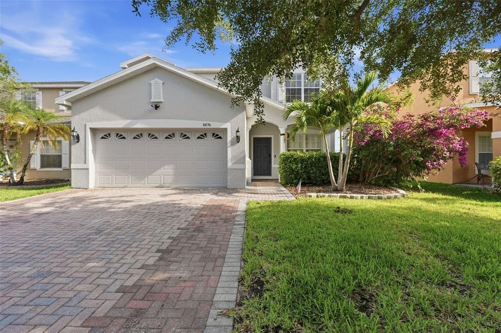 8836 CAMERON CREST DRIVE TAMPA, FL 33626