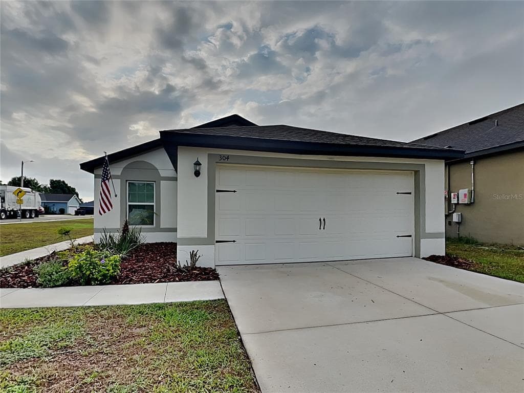 304 KENSINGTON VIEW DRIVE WINTER HAVEN, FL 33880