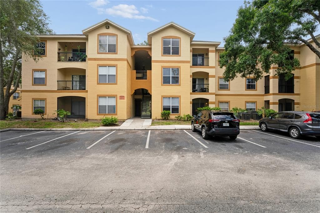 5618 PINNACLE HEIGHTS CIRCLE UNIT 309