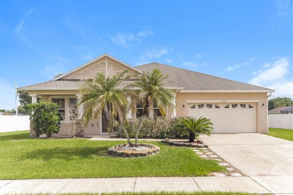 2057 BEARING LANE KISSIMMEE, FL 34744
