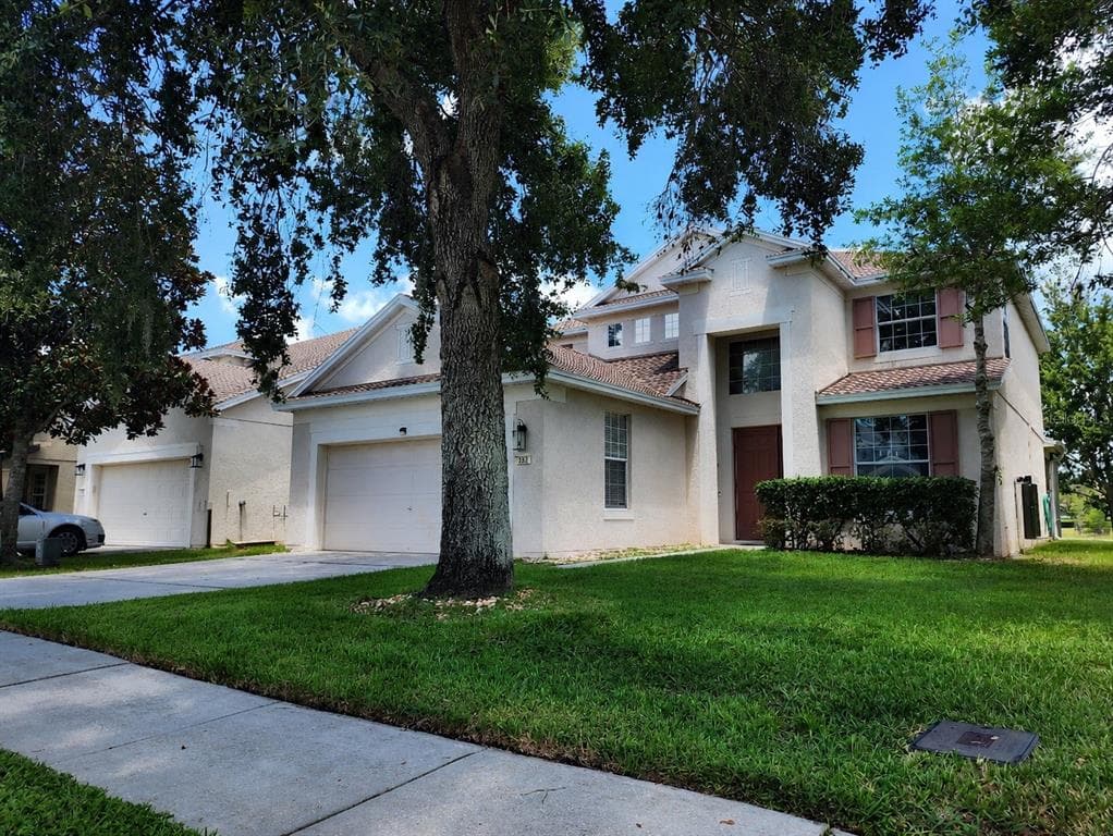 992 NODDING SHADE DRIVE BROOKSVILLE, FL 34604