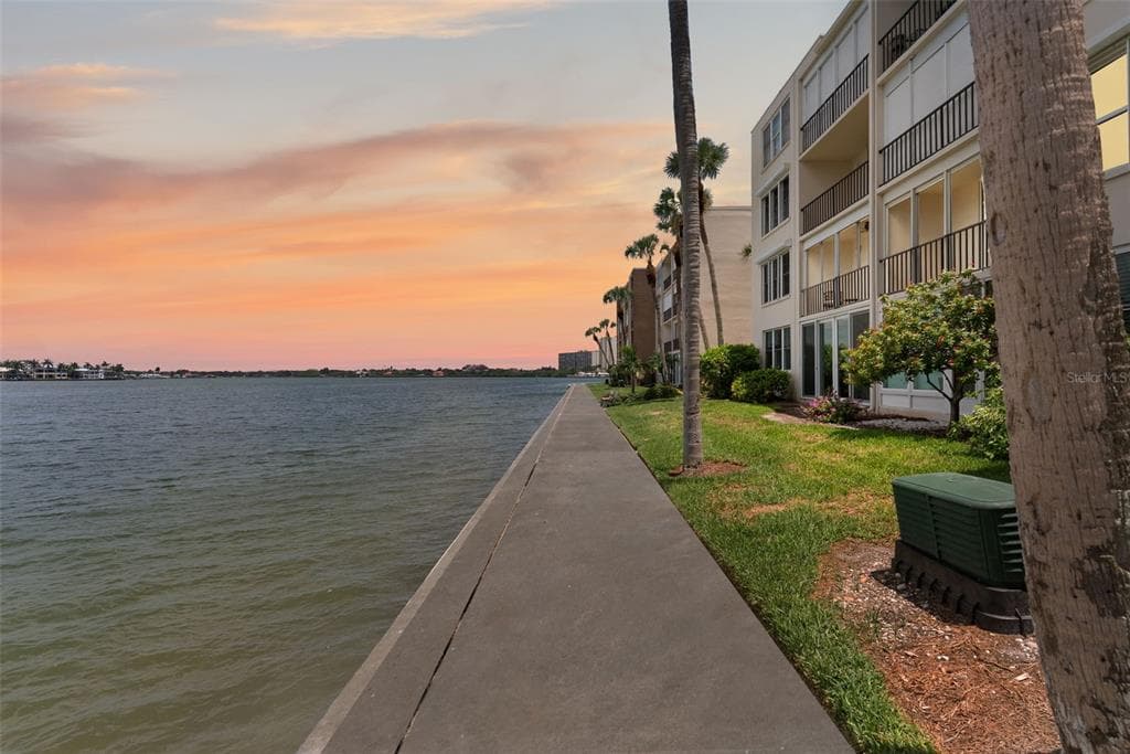 7920 SUN ISLAND DRIVE S UNIT 202 SOUTH PASADENA, FL 33707
