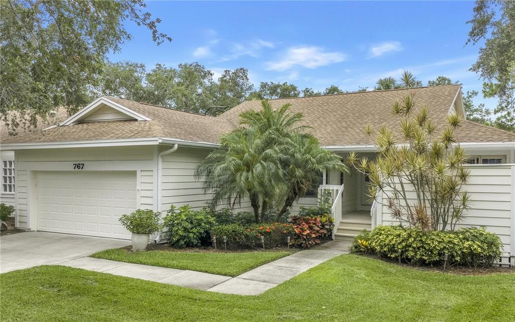 767 CAYA COSTA COURT NE ST PETERSBURG, FL 33702