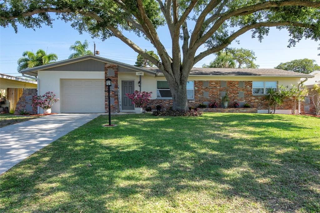 11549 69TH AVENUE SEMINOLE, FL 33772