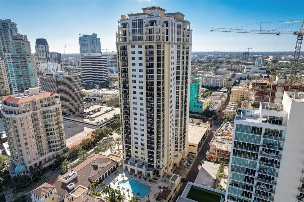 300 BEACH DRIVE NE UNIT 305 ST PETERSBURG, FL 33701