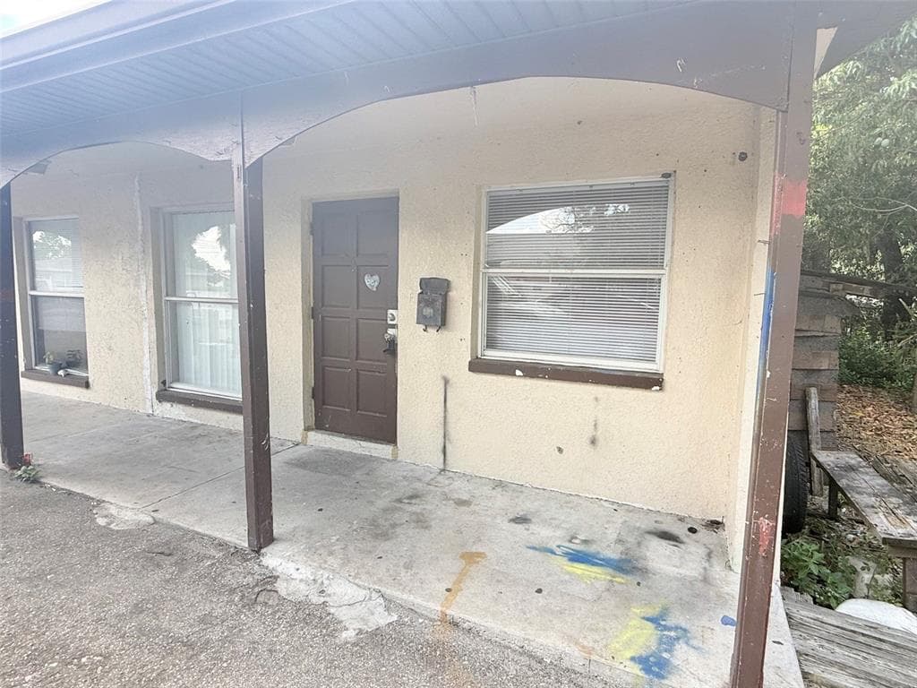 1100 70TH STREET N UNIT 4 ST PETERSBURG, FL 33710