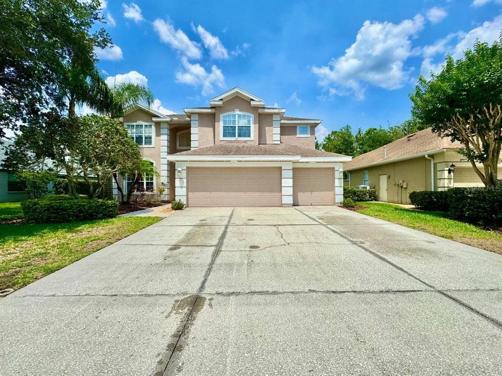 18711 CHAVILLE ROAD LUTZ, FL 33558