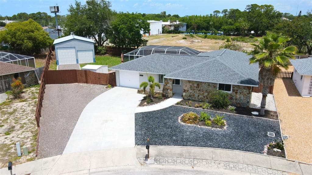 8747 HEMLOCK LANE
