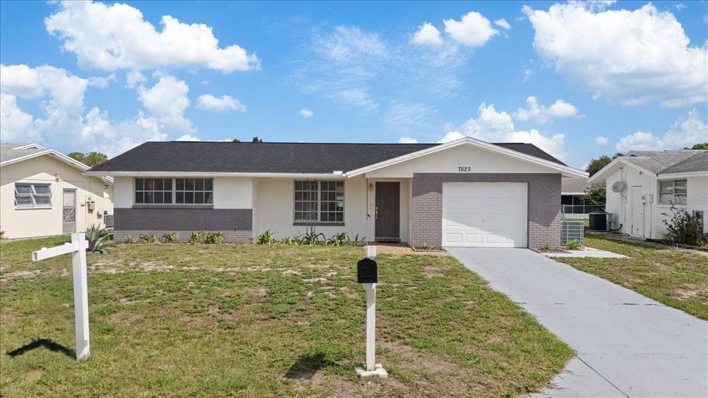 7523 BRIARWOOD DRIVE