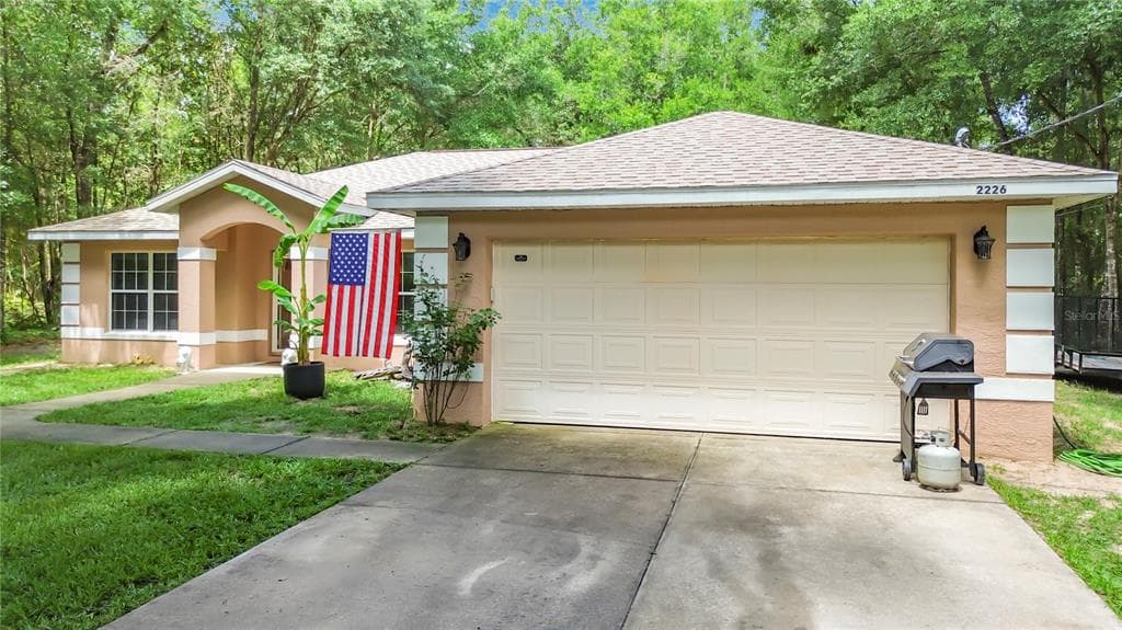 2226 SW ALGIERS COURT