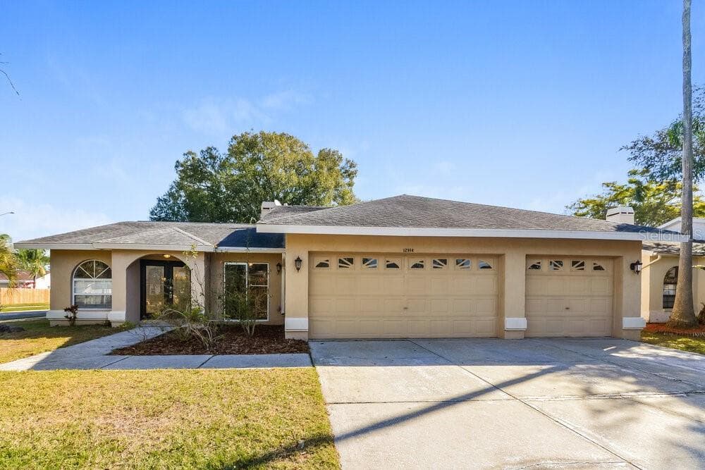 12914 ASTORWOOD PLACE RIVERVIEW, FL 33579