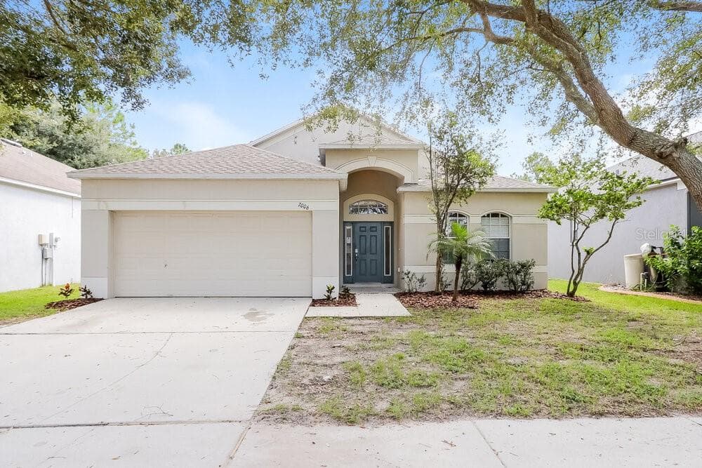 7006 MONARCH PARK DRIVE APOLLO BEACH, FL 33572
