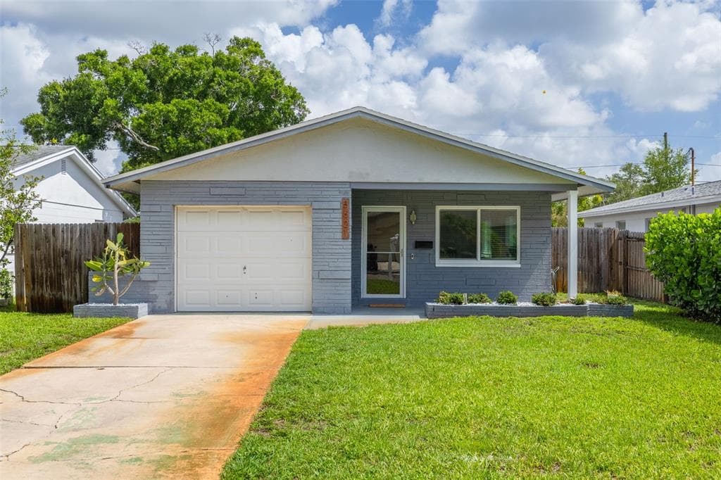 5621 16TH AVENUE N ST PETERSBURG, FL 33710