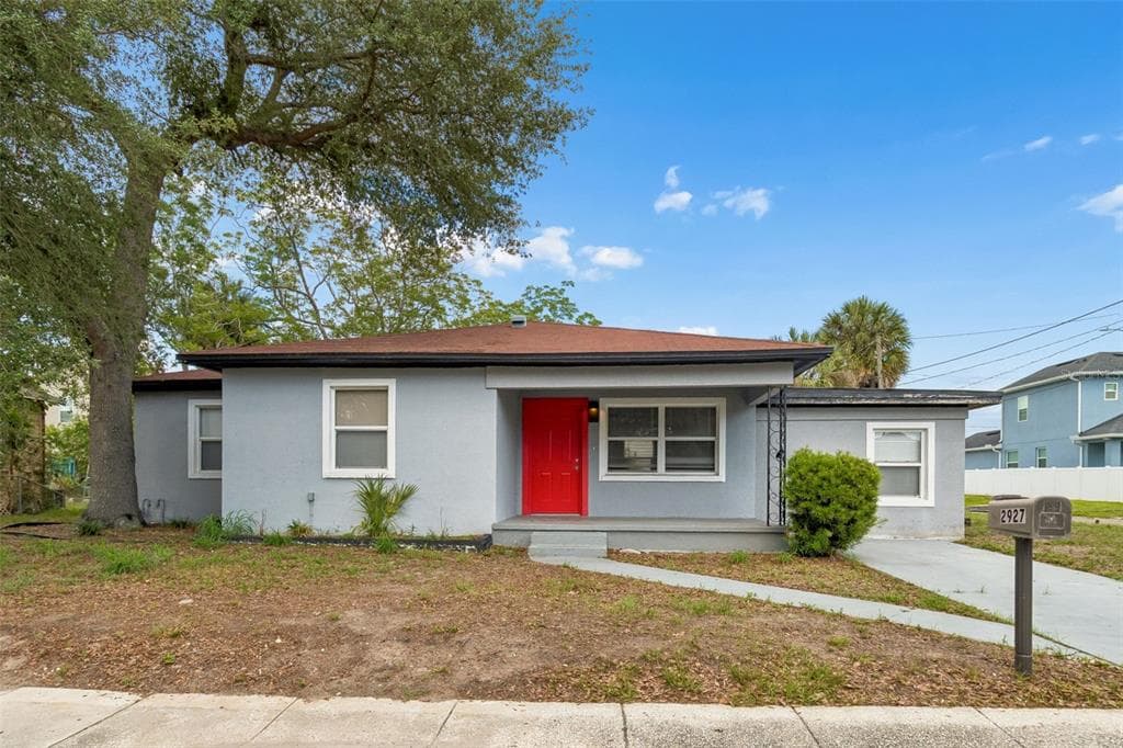 2927 BANZA STREET TAMPA, FL 33605