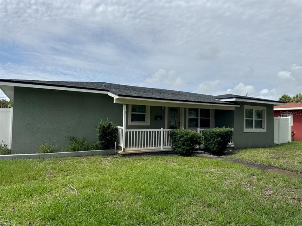 6743 BURLINGTON AVENUE N ST PETERSBURG, FL 33710