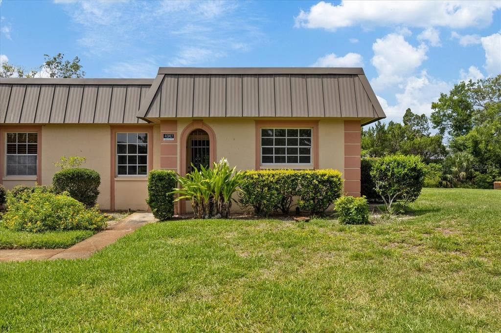 4347 SUMMERSUN DRIVE NEW PORT RICHEY, FL 34652