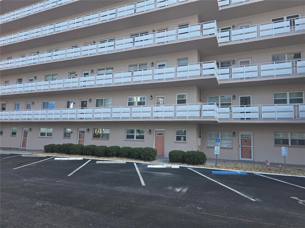 6025 SHORE BOULEVARD S UNIT 105