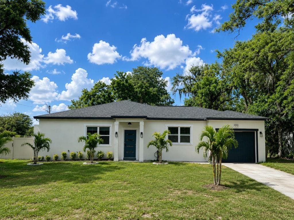 108 MISSION HILLS AVENUE TAMPA, FL 33617