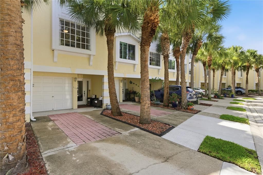 117 BRENT CIRCLE OLDSMAR, FL 34677