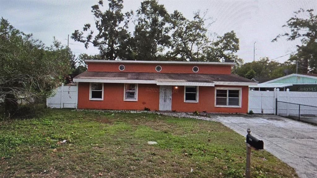 3906 SPENCE AVENUE TAMPA, FL 33614