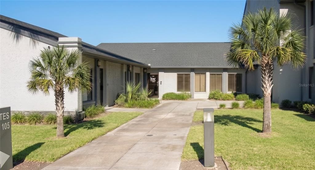 30522 US HIGHWAY 19 N UNIT 105 PALM HARBOR, FL 34684