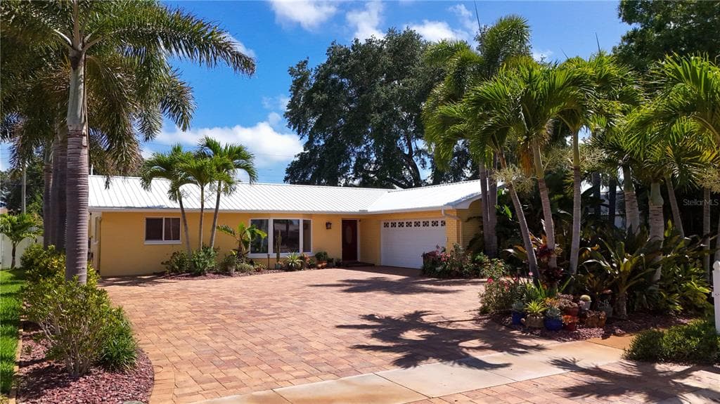 13254 87TH PLACE SEMINOLE, FL 33776
