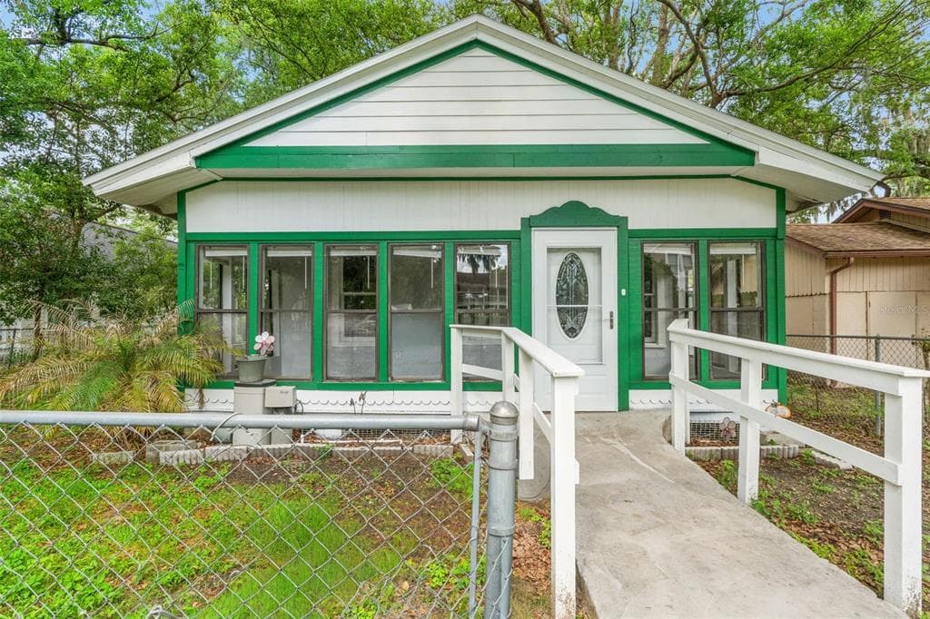 5518 11TH STREET ZEPHYRHILLS, FL 33542
