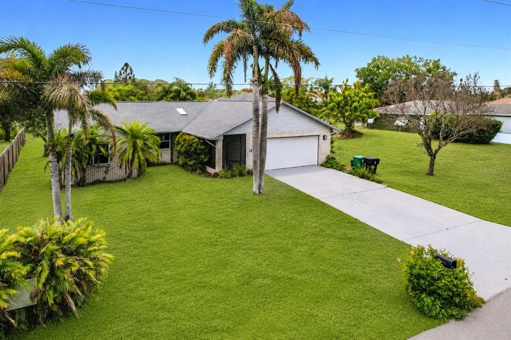 1654 SE FALLON DRIVE PORT ST LUCIE, FL 34983