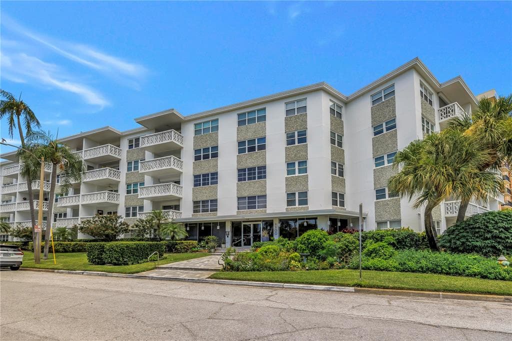 1100 N SHORE DRIVE NE UNIT 307