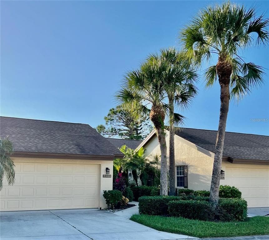 7186 LAKESIDE DRIVE SARASOTA, FL 34243