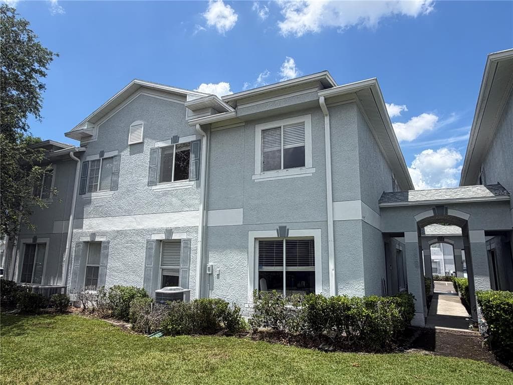 4105 WATERSIDE ISLAND COURT