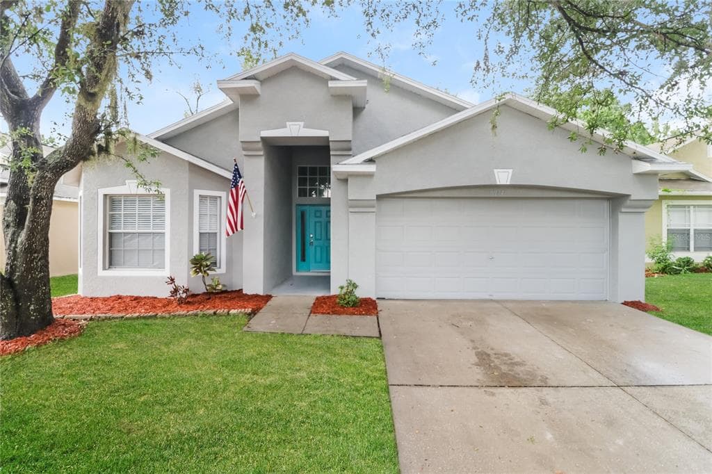 6944 CROWN LAKE DRIVE GIBSONTON, FL 33534