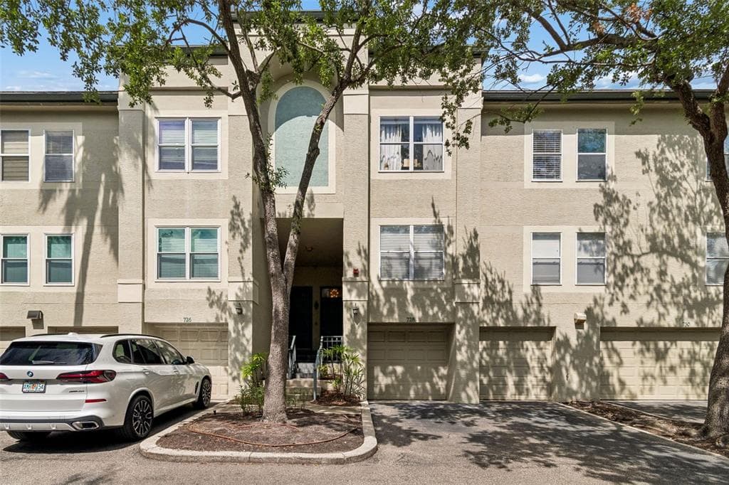 728 CORAL REEF DRIVE UNIT 728 TAMPA, FL 33602