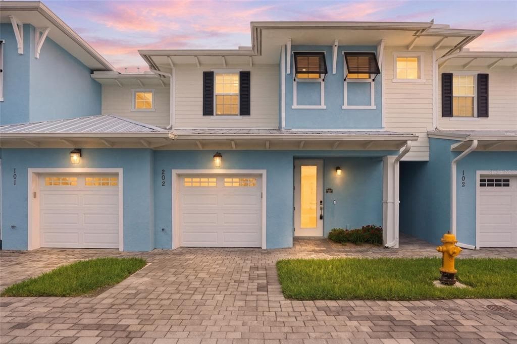 26380 COCO CAY CIRCLE UNIT 202 BONITA SPRINGS, FL 34135