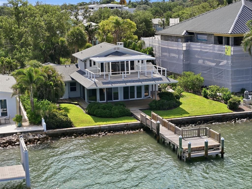 1832 VENETIAN POINT DRIVE