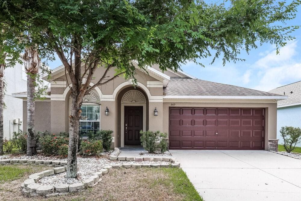 509 VISTA RIDGE DRIVE RUSKIN, FL 33570