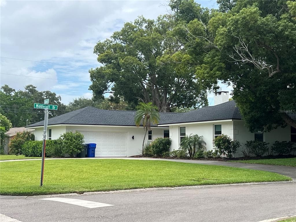 1455 FAIRWAY DRIVE DUNEDIN, FL 34698