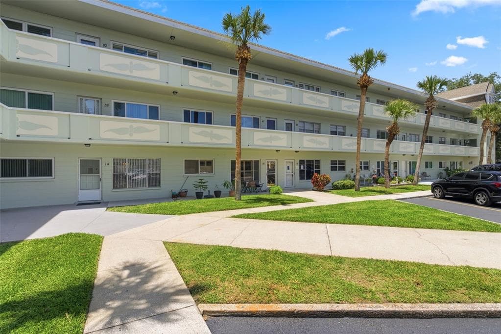 2386 SUMATRAN WAY UNIT 14