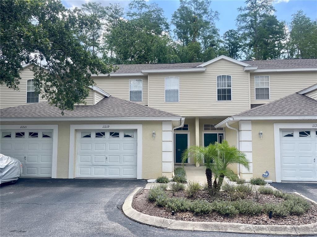 11219 CEDAR HOLLOW LANE TAMPA, FL 33618