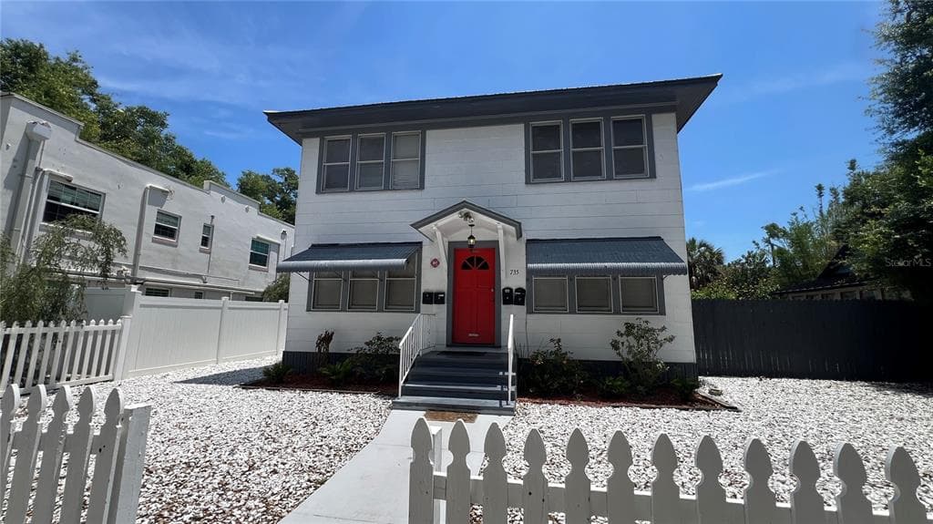 735 GROVE STREET N UNIT 2 ST PETERSBURG, FL 33701
