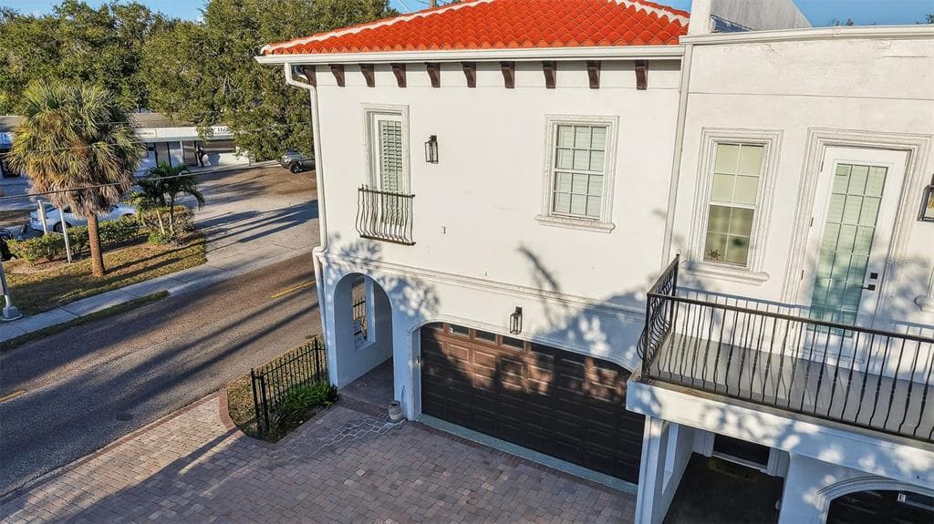 5601 BAYSHORE BOULEVARD UNIT F