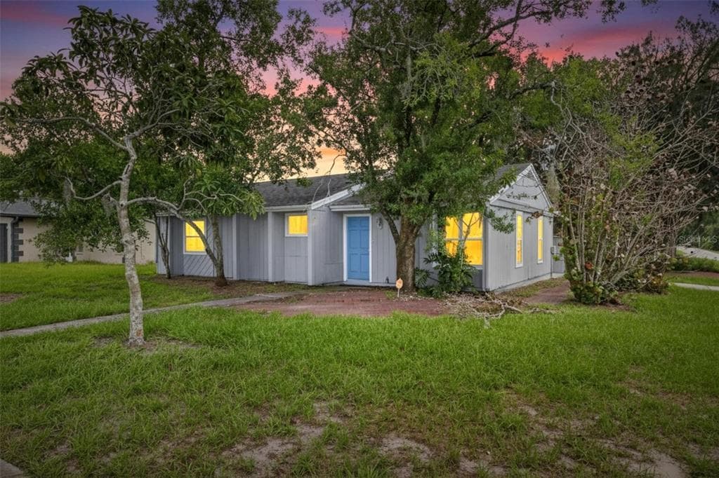 5001 WHITEWAY DRIVE